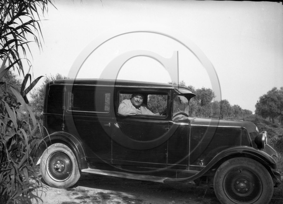 AU 2222 Renault  KZ .jpg