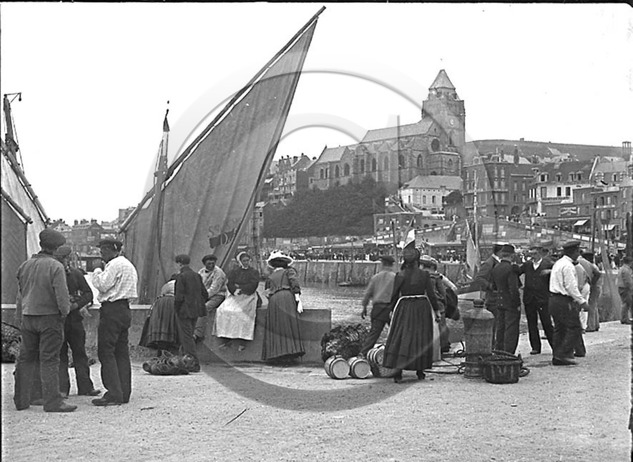 vi  1002    le Treport  dpt 76  .jpg