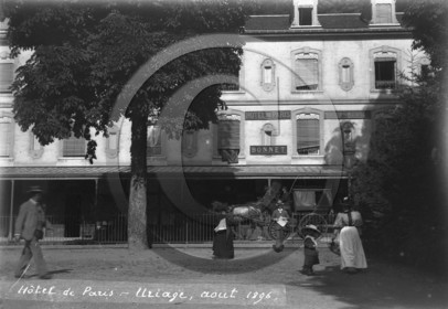 vi  1253  uriage  dpt 38  hotel de paris.jpg