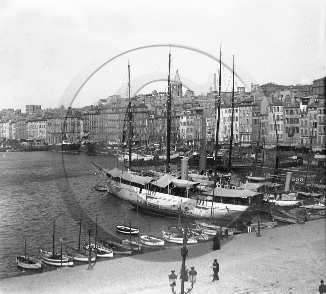 BA 341 Marseille le port steam yacht  dpt 13 .jpg