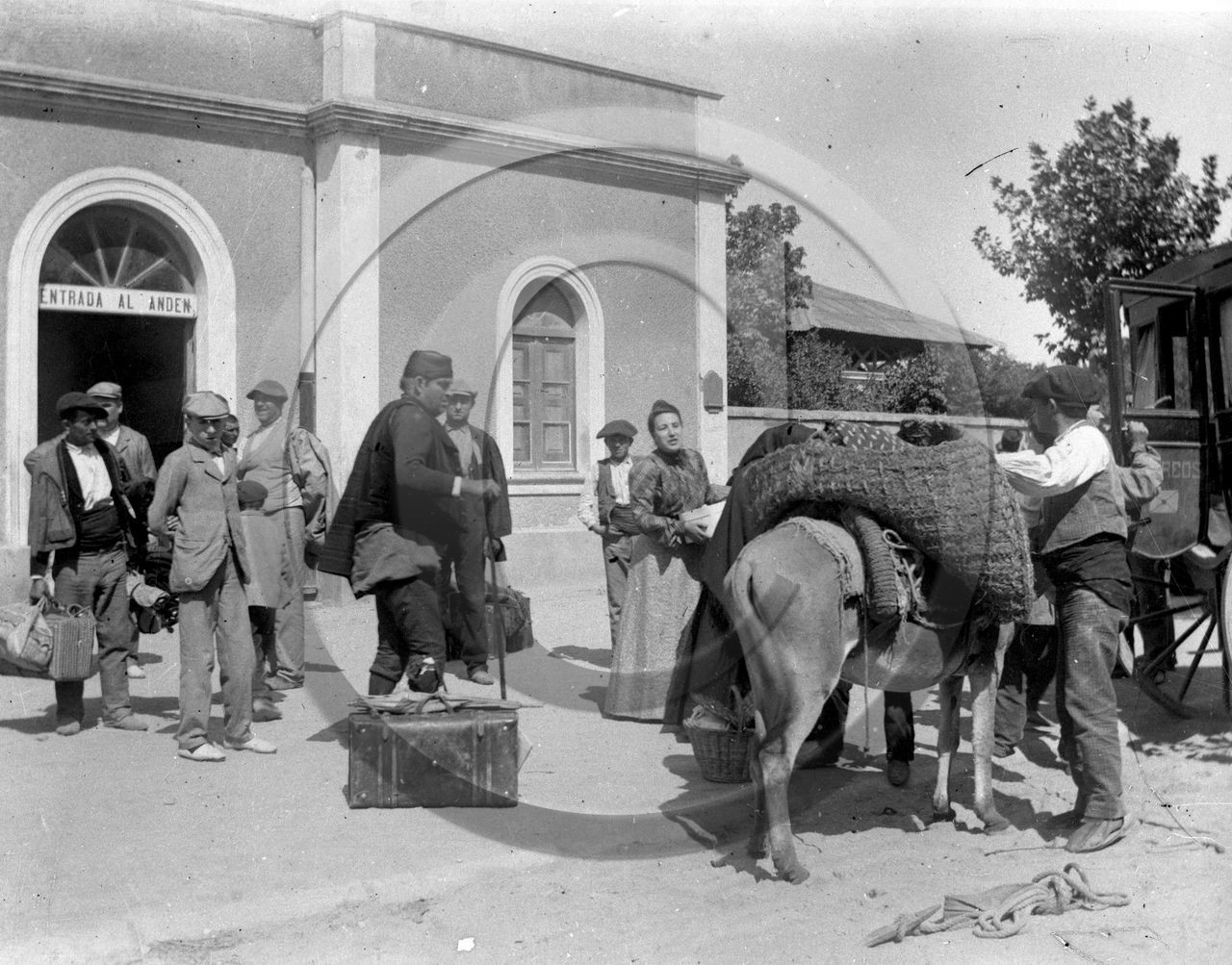 Espagne gare extérieur.jpg
