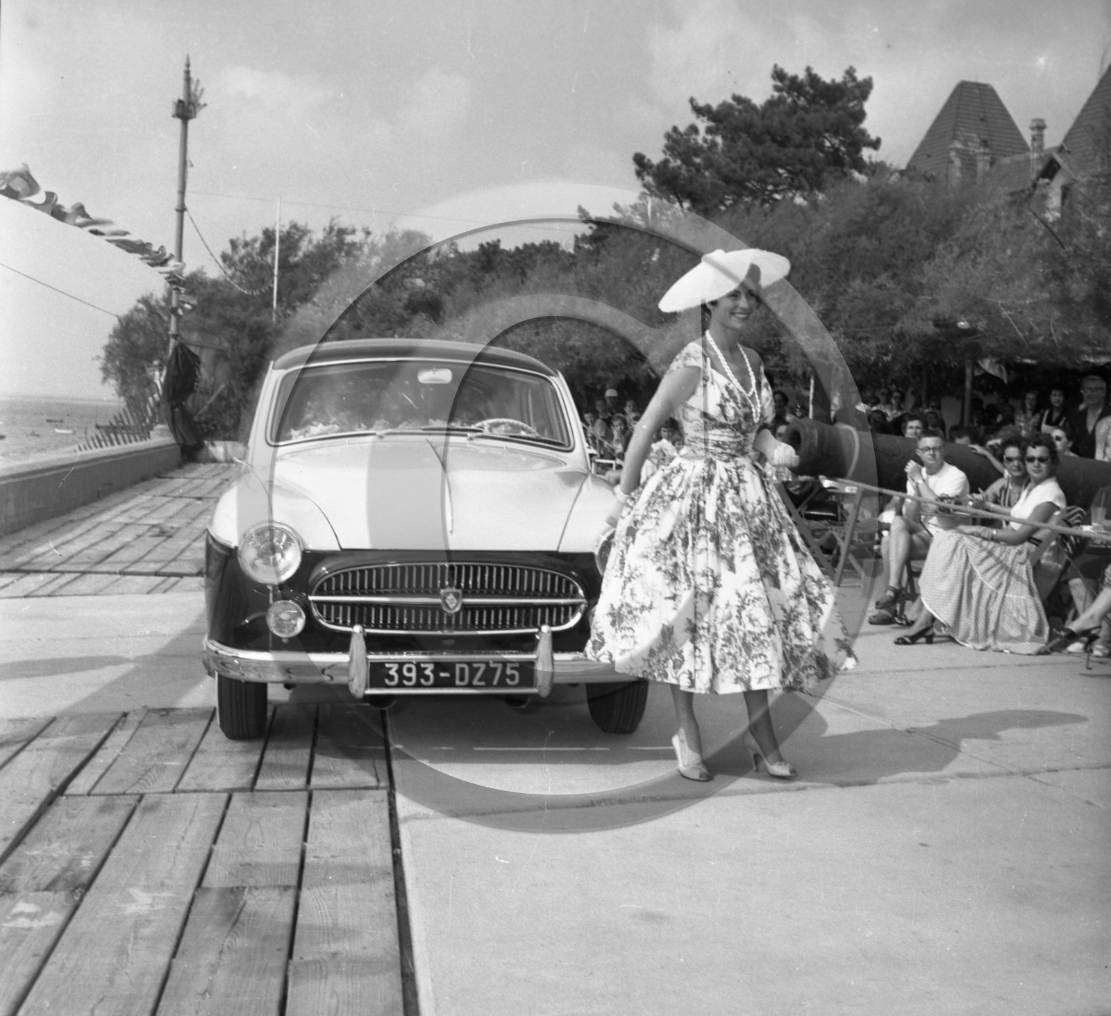 AUCE  453 Renault fregate .jpg