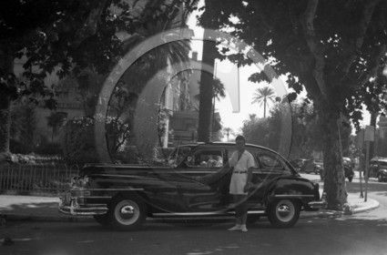 AU 847 Chrysler Windsor 1947 .jpg