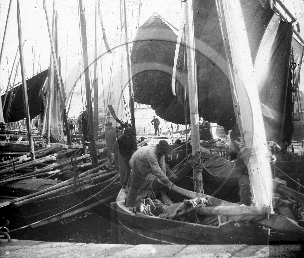 vi  1938 Concarneau dpt 29 .jpg