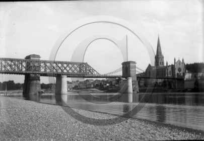vi  1946 travaux du pont a Langon  dpt 33 .jpg