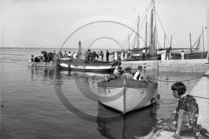 vi  1011 port de loctudy