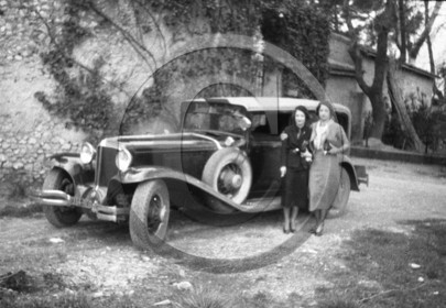 AU 449 Cord L 29 1930 .jpg