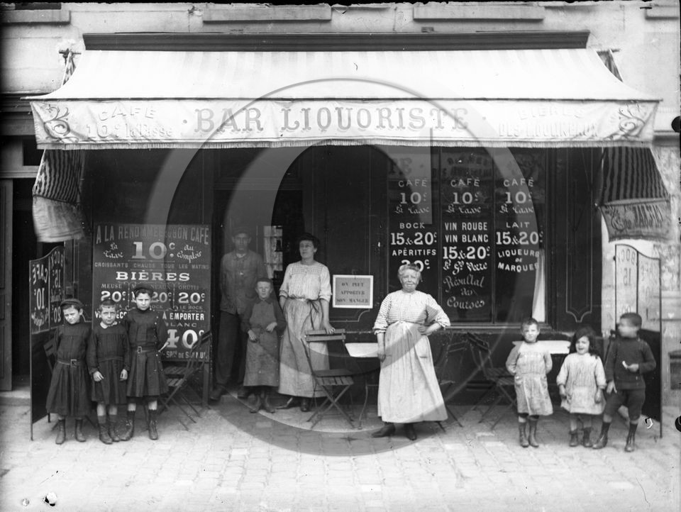 ME 26 bar cafe biere des Moulineaux .jpg