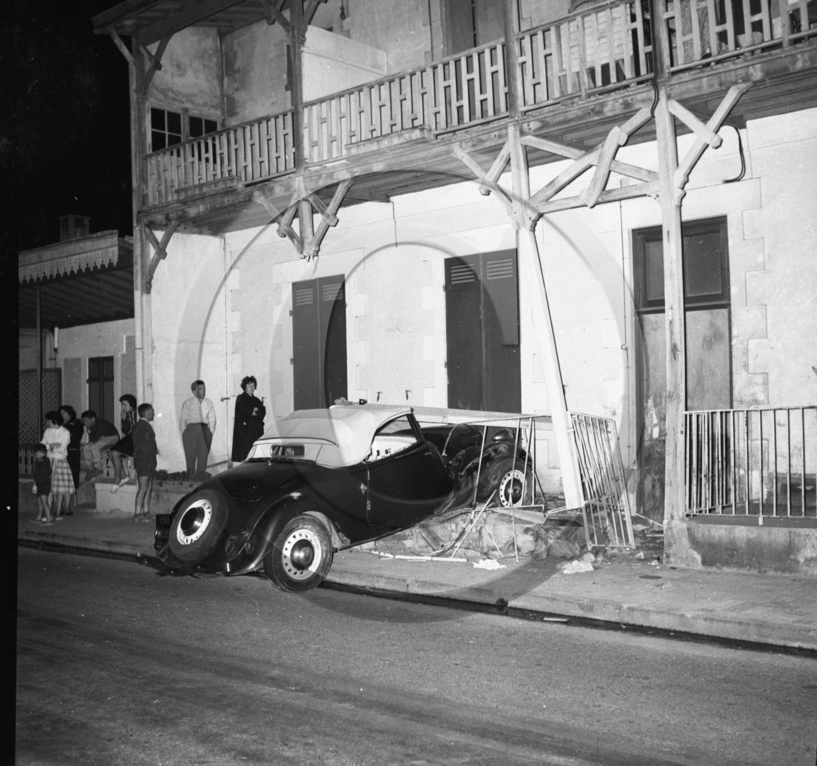 au 4193 traction .jpg