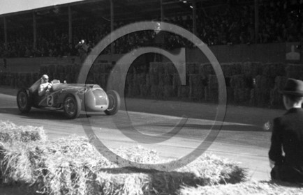 AUC 220 Delahaye N° 2  .jpg